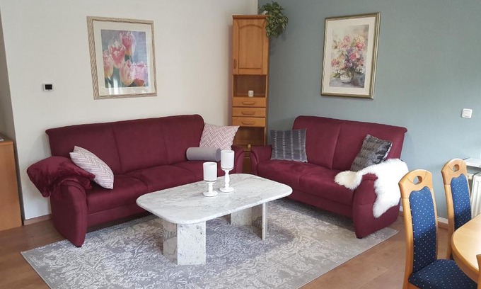 Nordenham Apartment | Ferienwohnung Wesergarten