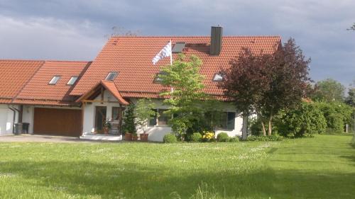 Wolfersdorf Apartment | Ferienwohnung Wolfersdorf