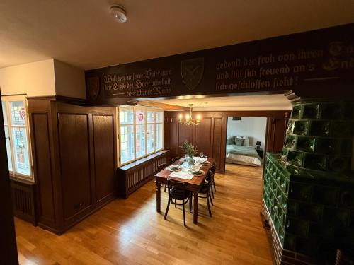 Erfurt Old Town Apartment | Ferienwohnung Zum Leoparden im Herzen von Erfurt - über 100qm