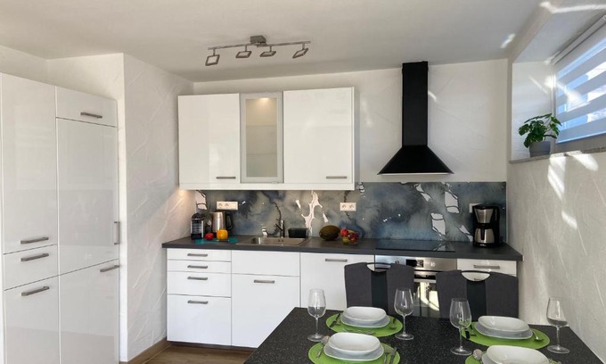 Lunebach Apartment | Ferienwohnung Zur alten Dorfschule