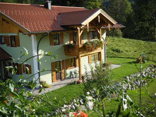 Aschau im Chiemgau Apartment | Ferienwohnungen Bergerhof Zuhaus