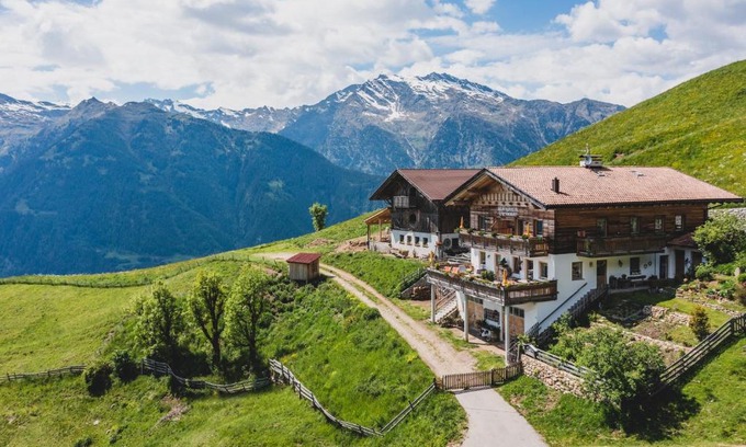Schenna House | Ferienwohnungen Wiesbauer