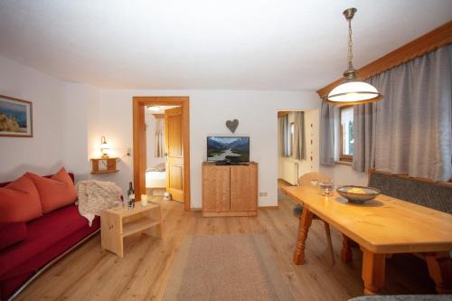 Holzgau Apartment | Ferienwohnungen Wolf