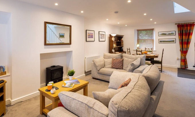 Ambleside Cottage | FERN COTTAGE, pet friendly in Ambleside