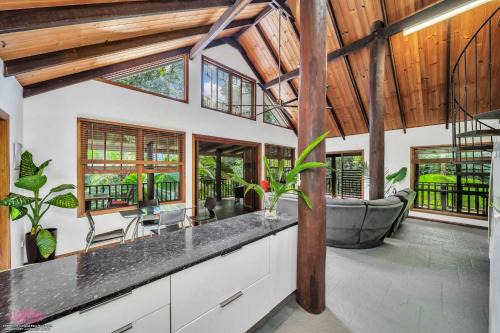 Midgeree Bar House | Fern House