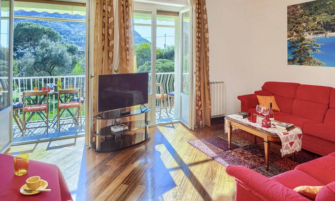Levanto Apartment | Fernanda Apartment: 2 bedrooms, 2 bathrooms, 100m from beach of Levanto, for 7 people.