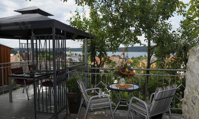 Ramsberg Apartment | FeWo (40qm) mit Freisitz im Hof, Wohnküche und 1 Schlafzimmer