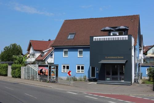 Langenargen Apartment | FeWo Bayha "Im blauen Haus"