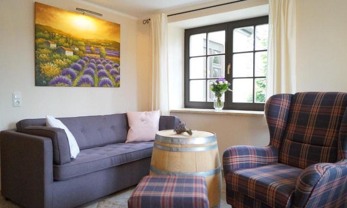 Kleinnaundorf Apartment | FeWo La Lavendula