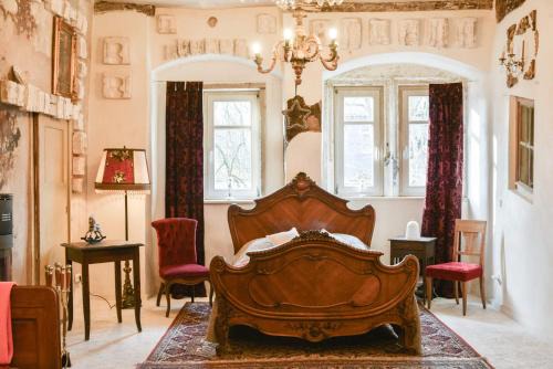 Hildburghausen Apartment | FeWo Prinz Eugen & Salome Schloss Weitersroda