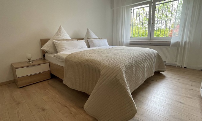 Hamm-Heessen Apartment | Fewo70qm mit Terrasse und Parkplatz