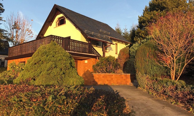 Breitenbrunn/Erzgeb. House | FH in the hiking and biking region Westerzgebirge, 700 m above sea level, south-facing slope, valley view