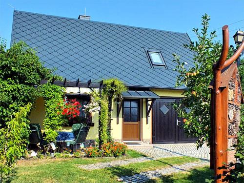 Lohsdorf House | FH Schmidt