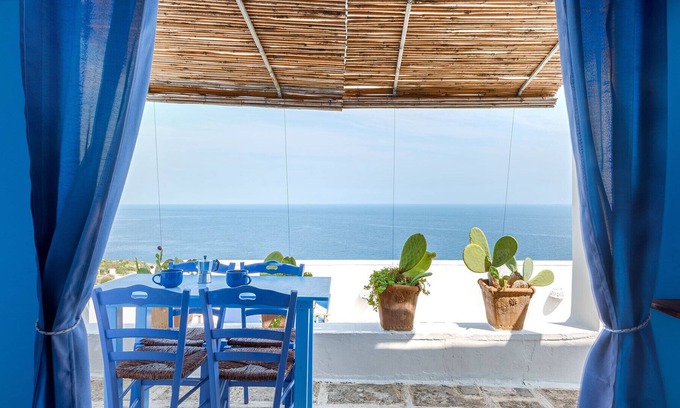 Marina Serra Apartment | Ficus SalentoSeaLovers Cottage with Pool and Sea View