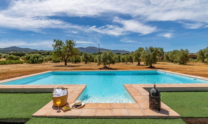 Ronda Villa | Finca Los Arcos - Heredad de los Capuchinos Ronda by Ruralidays