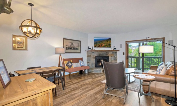 Blowing Rock Condo | Finch 2 | Fireplace, Restaurant, Pool, Spa