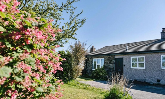Lewannick House | Finest Retreats - Charnwood