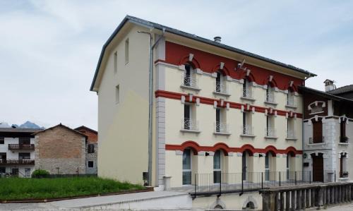 Sospirolo Apartment | Fioralpino Suites