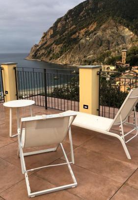 Cinque Terre House | Fiordarancio Room Rental