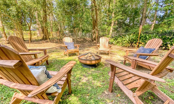 Chapel Ridge House | Fire Pit - Bocce ball - BBQ