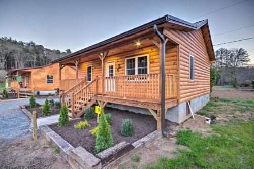 Cherokee House | Fire Pit Cozy Bryson City Cabin on Tuck River