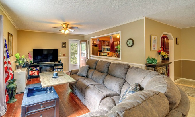 Sparta House | Fire Pit & Mountain Views: Quiet Sparta Getaway