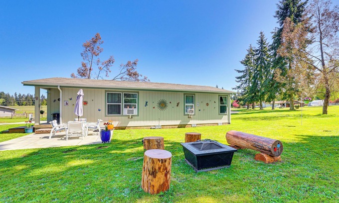 Port Angeles House | Fire Pit + Patio: Peaceful Port Angeles Escape!
