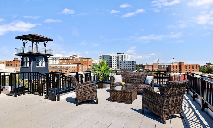 Cannonborough Elliotborough Condo | Fire Tower | Stylish King Suite with Rooftop Views