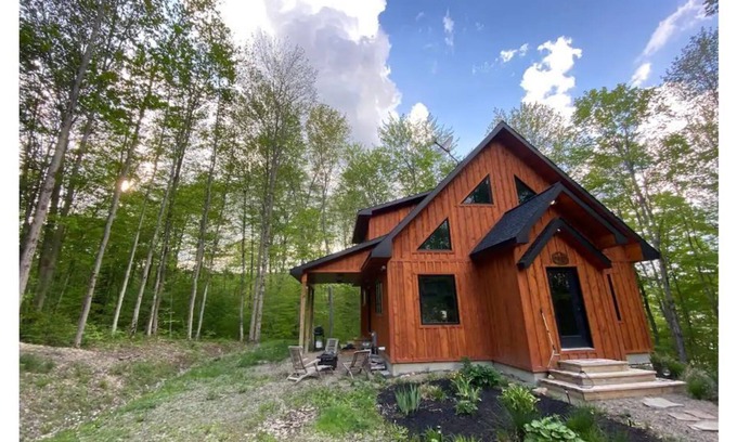 Great Valley Ski Chalet | Firefly Chalet in Ellicottville, NY