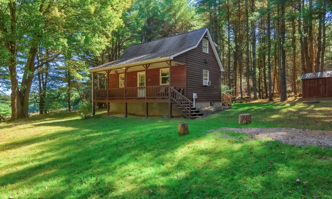 Marienville House | Firepit | WiFi | Nature