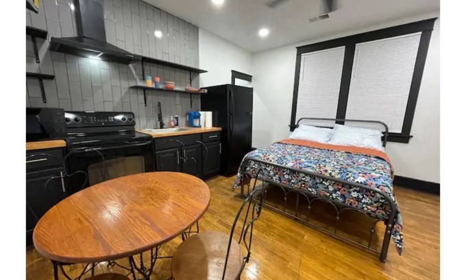 Vollintine-Evergreen Condo | First Class Studio Apartment