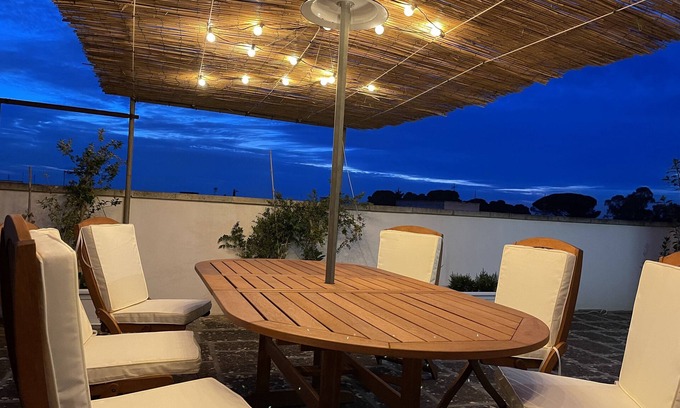 Depressa House | First Floor - Cozy place with a garden on the rooftop