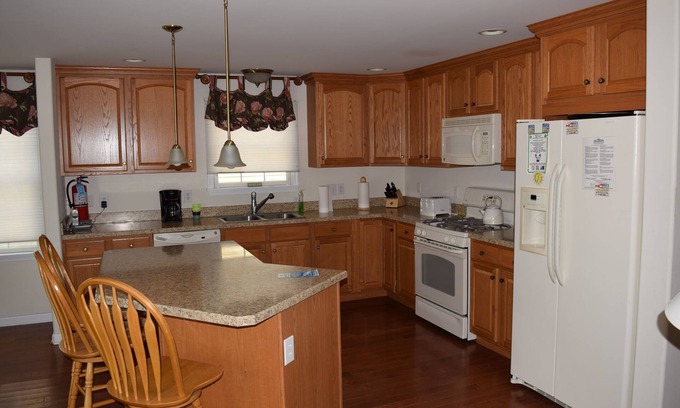 Townsend's Inlet House | First Floor Duplex in Quiet TI