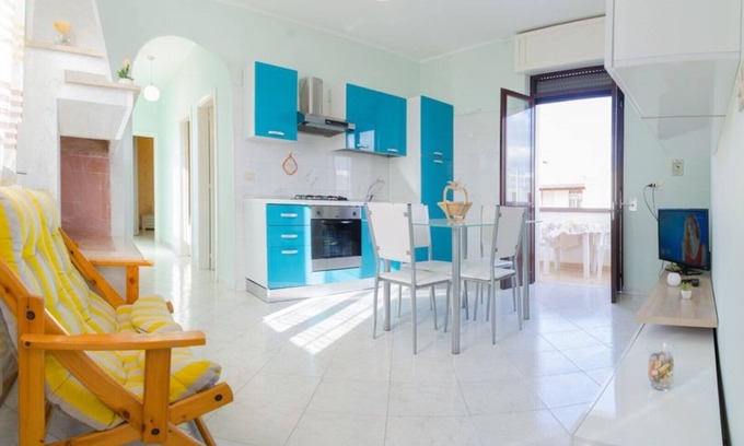 Lido Marini House | First Floor House 250 meters from the sandy beach with free guides