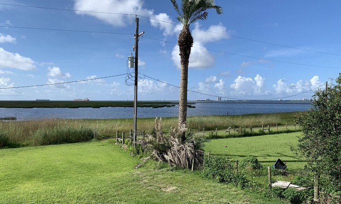 Galveston House | First row Gulf views!
