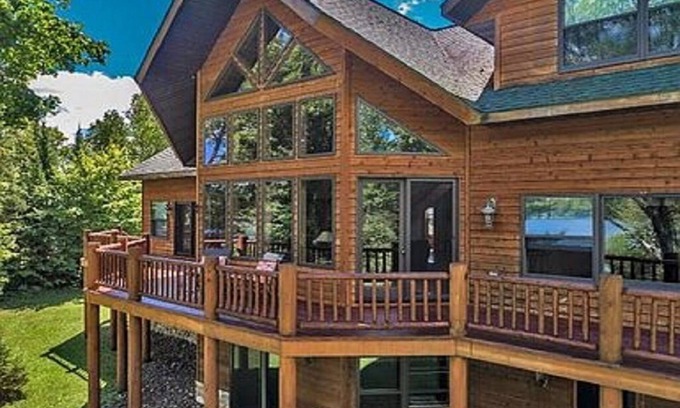 Presque Isle House | Fischer's Paradise