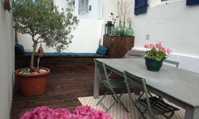 Ciboure House | Fisherman's cottage in town center, walking distance to beach