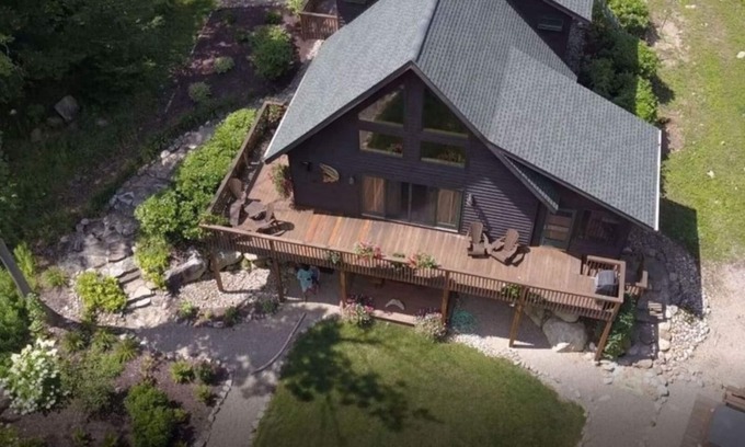 Wilmington House | Fisherman's Paradise Seasonal on ten secluded acres along the Ausable River