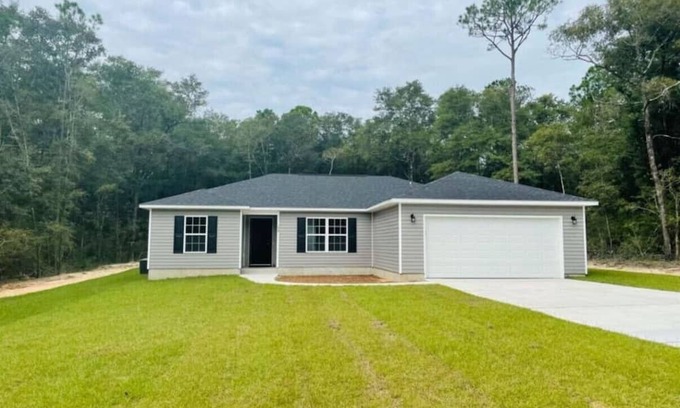 De Funiak Springs Apartment | Fisherman’s Dream by the Lake