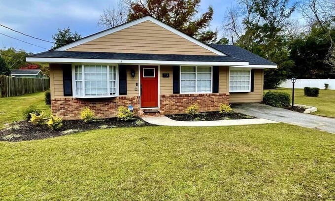Thomasville House | "Fit For A King!" Two King Sized Bedrooms