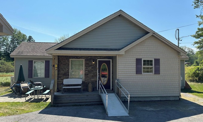 Scarborough House | Five miles from the beach, newly remodeled home with lots of privacy.