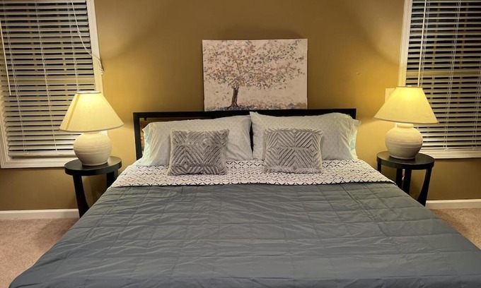 Clarksville House | Five Stars Luxury Home