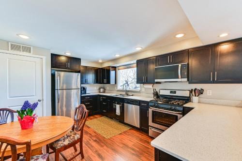 Flagstaff House | Flagstaff Home with Grill 3 Mi to Historic Downtown