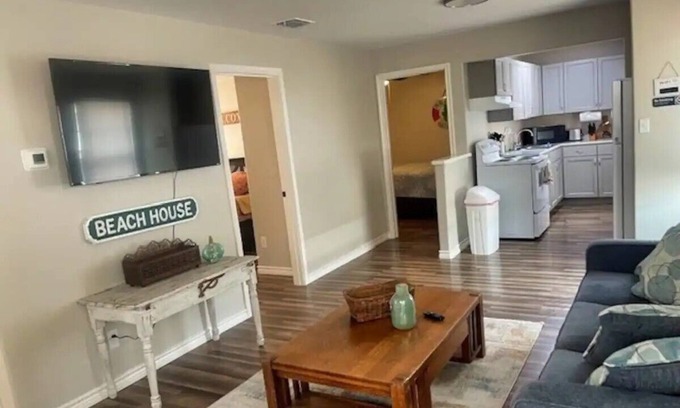 Aransas Pass House | Flamingo Bay Getaway