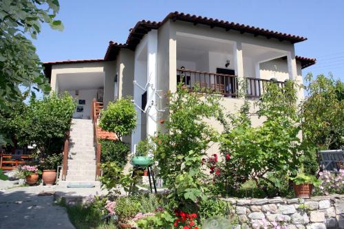 Agios Nikolaos House | Flamouria