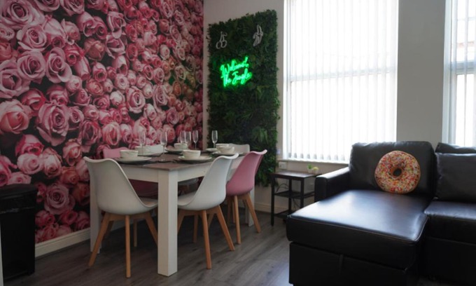 Bootle Apartment | Flat 1
