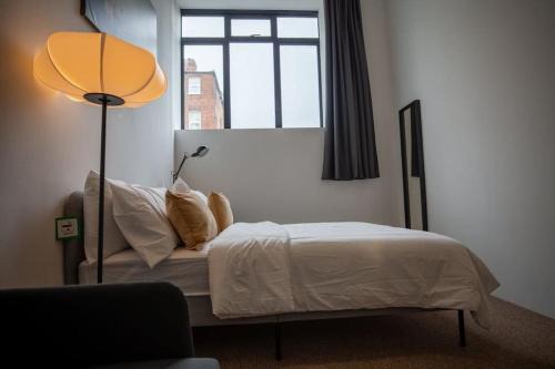 Woodhouse Apartment | Flat 1 High Road – Room A & B