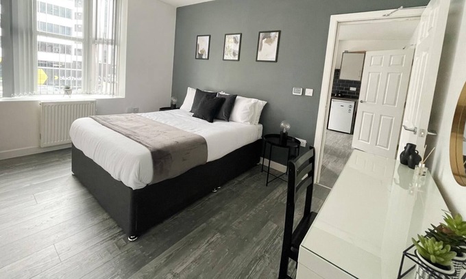 Edgbaston Apartment | Flat 2 Hagley Road