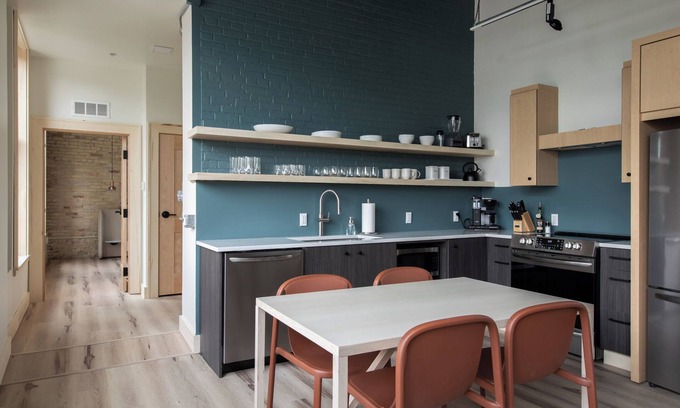 Traverse City Condo | Flat 205 Front and Union