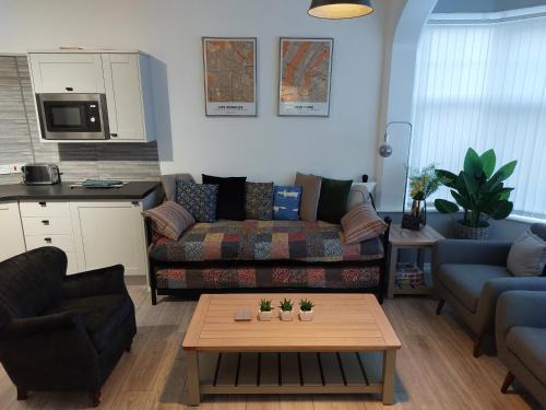 Doncaster Apartment | Flat 6 Corner House